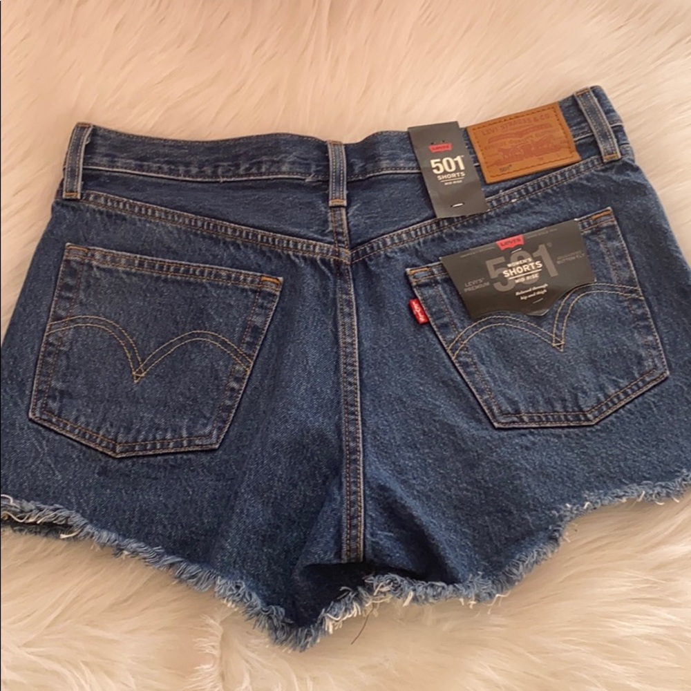 NWT HIGH WAISTED LEVI 501 SHORTS